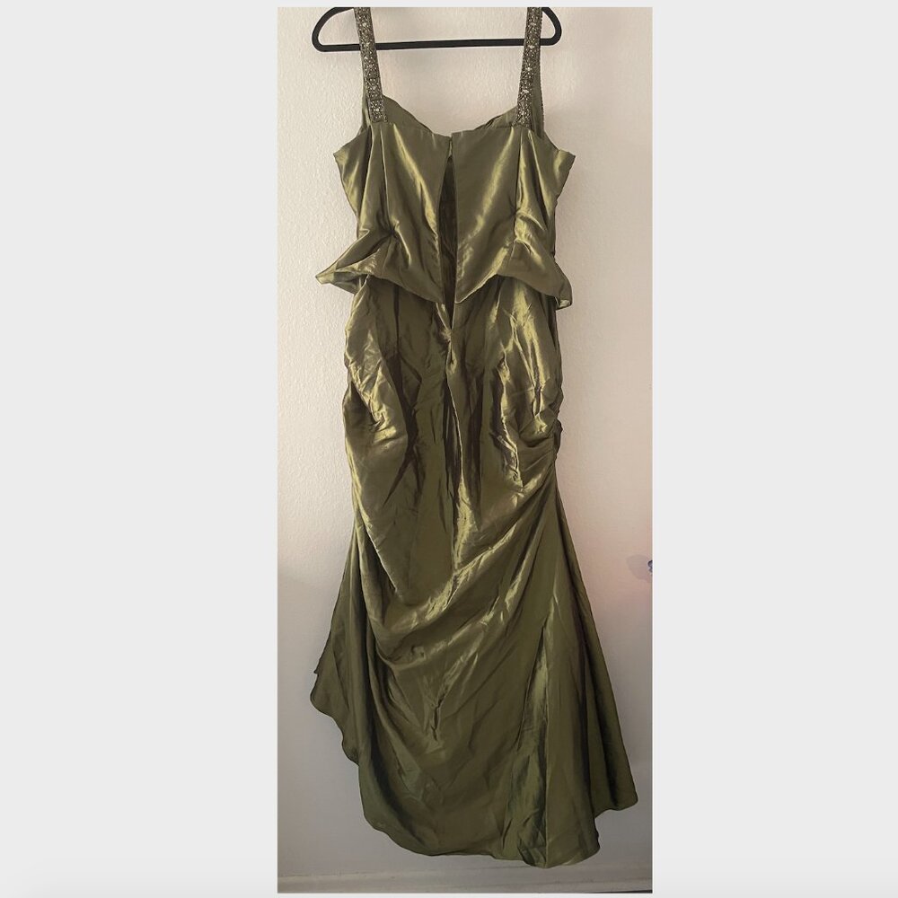 Fiest Olive Green Embellished Gown 2XL - Picture 2 of 7
